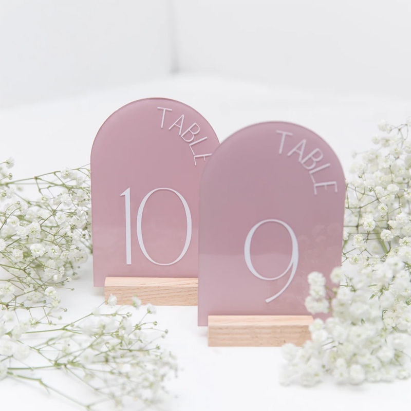 Personalized Painted Back Acry - Table Number Gold recension och pris