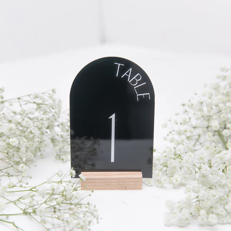 Personalized Painted Back Acry - Table Number Gold recension och pris