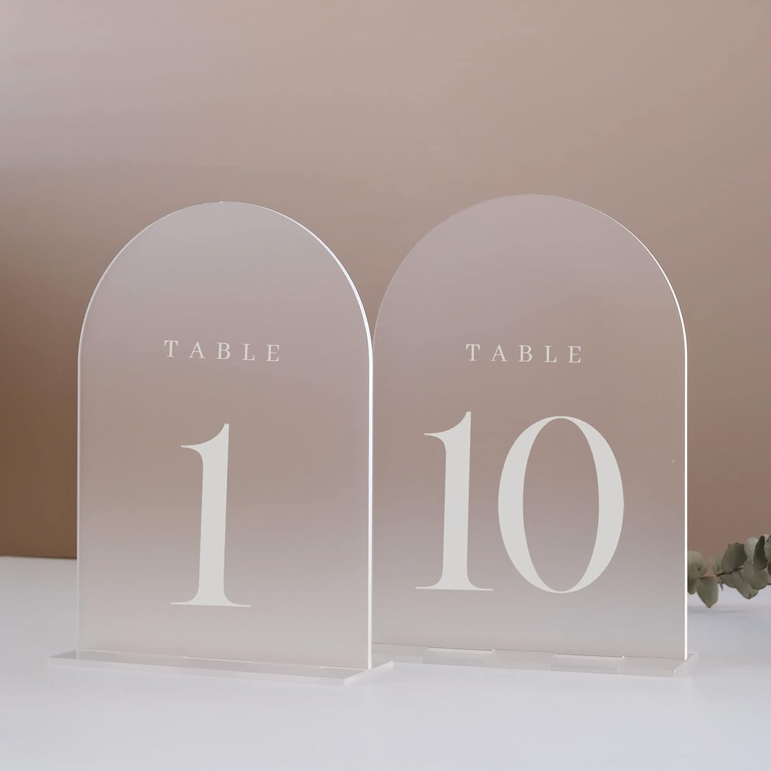 Arch Acrylic Table Numbers wit - Table Number Gold recension och pris